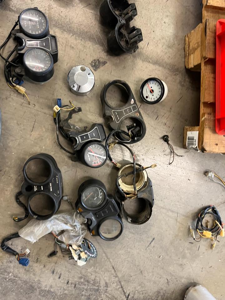 Suzuki gt 250 550 380 gs 550 1000 gsxr Tacho