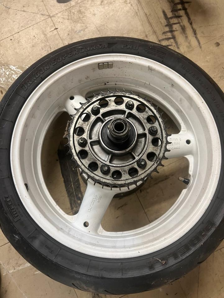 Suzuki TL1000 R Felge hinten Hinterrad 90€