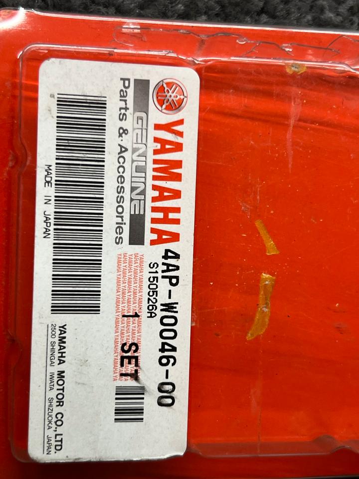 Yamaha RD 350 Bremsbeläge vorne 15€ 4AP-W0046-00
