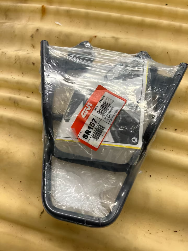 Givi SR157 Gepäckträger für Honda CBF 125 – neu