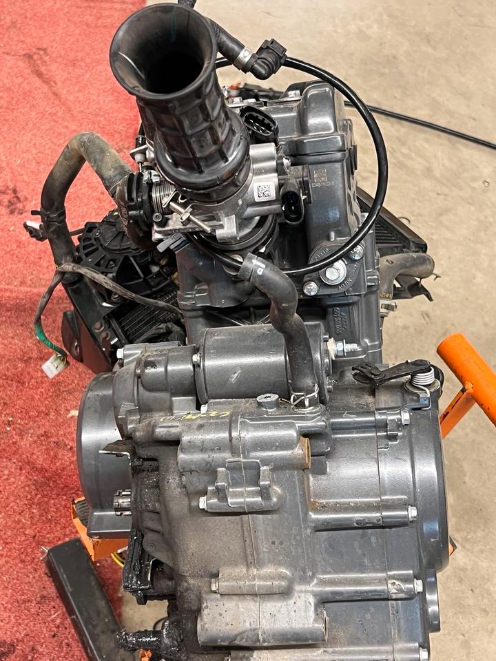Ktm rc 125 Duke 125 Motor Baujahr 2024 16500 km alt 1200€