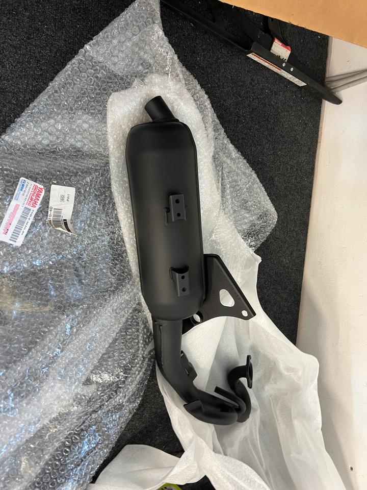 Yamaha aerox 50 mbk Auspuff Orginal neu 5SB-E4610-40