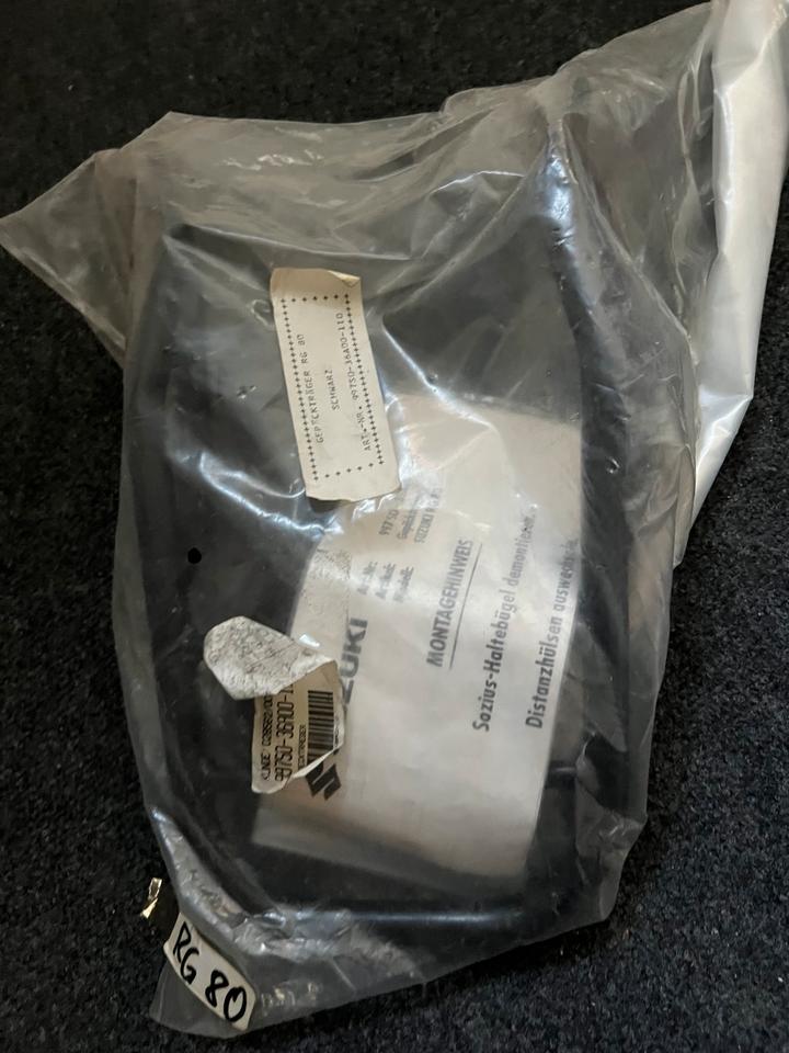 Suzuki RG 80 Gepäckträger 997S0-36A00-110 neu