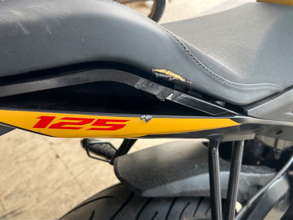 Aprilia Tuono 125 – with slide on the right side