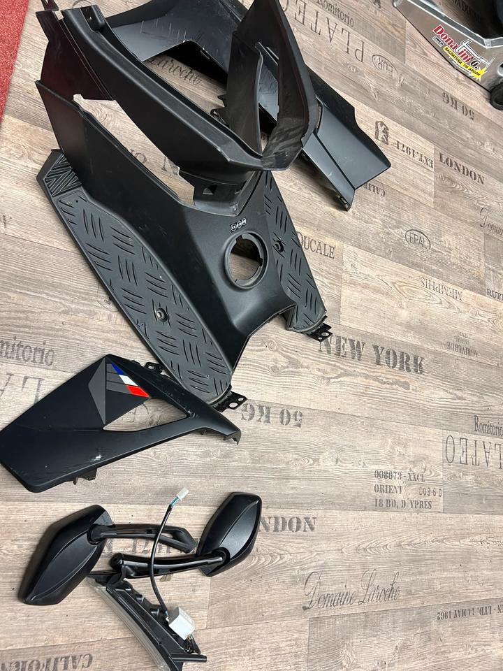 Peugeot speedfight 4 Verkleidung teile alles 50€