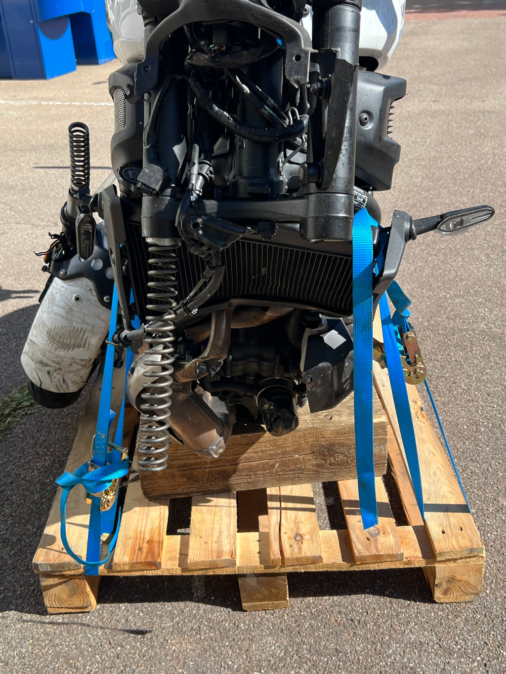 Yamaha XSR 700 Unfall von 2024 2500€