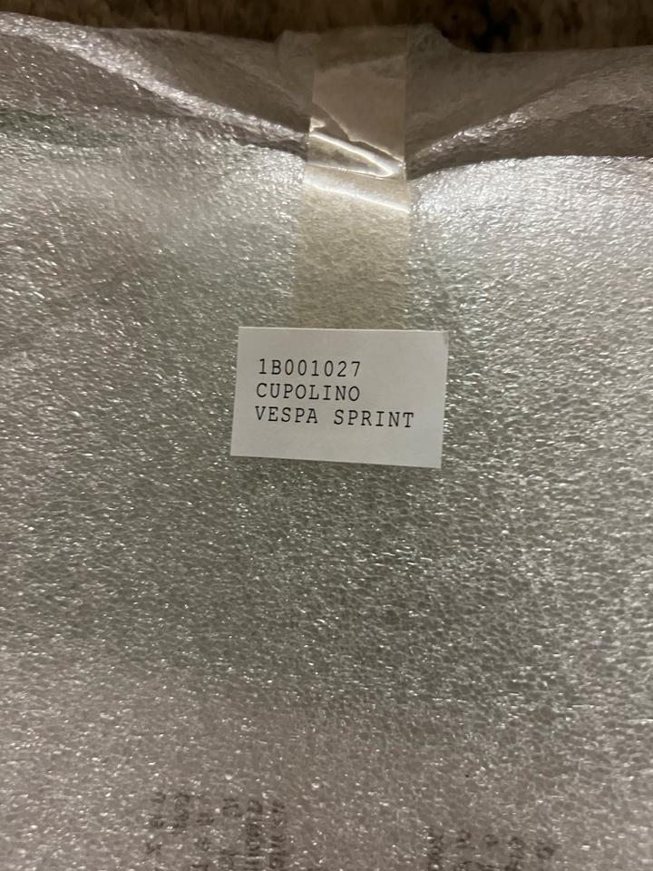 Vespa Sprint 50 125 1B001027 windschild klein neu 110€