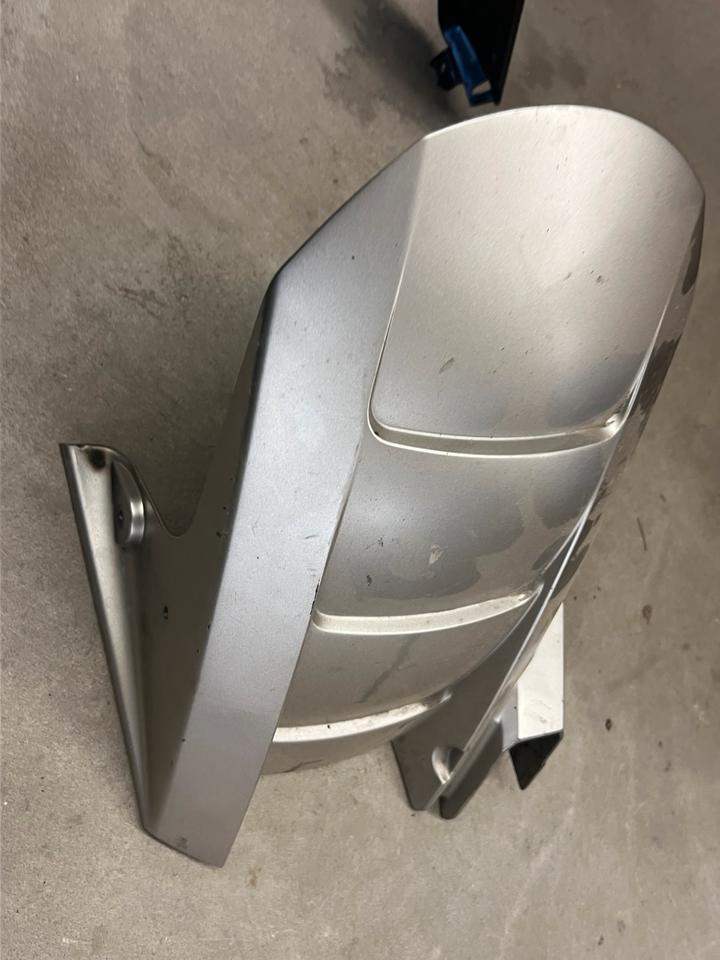 Kawasaki Z 1000 2003- Spritzschutz kotflügl hinten 28€