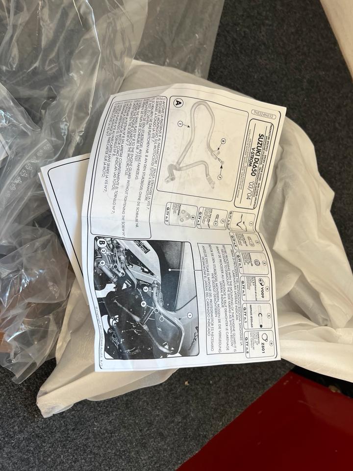 Suzuki DL 650 V-Strom Motor Sturzbügel neu