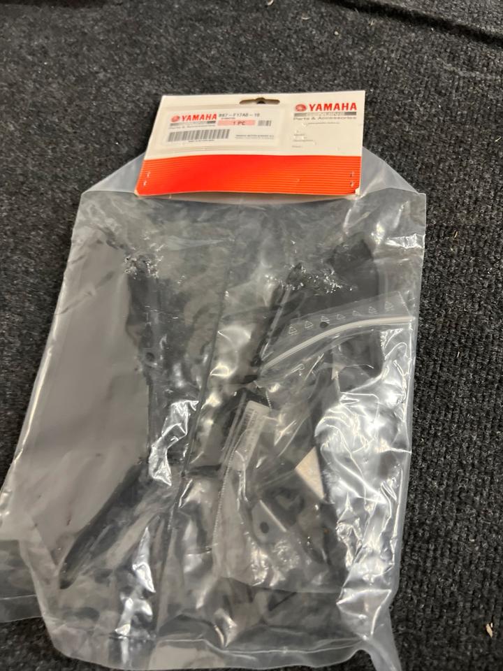 Yamaha MT10 handguard neu B67 - F17A0 - 10
