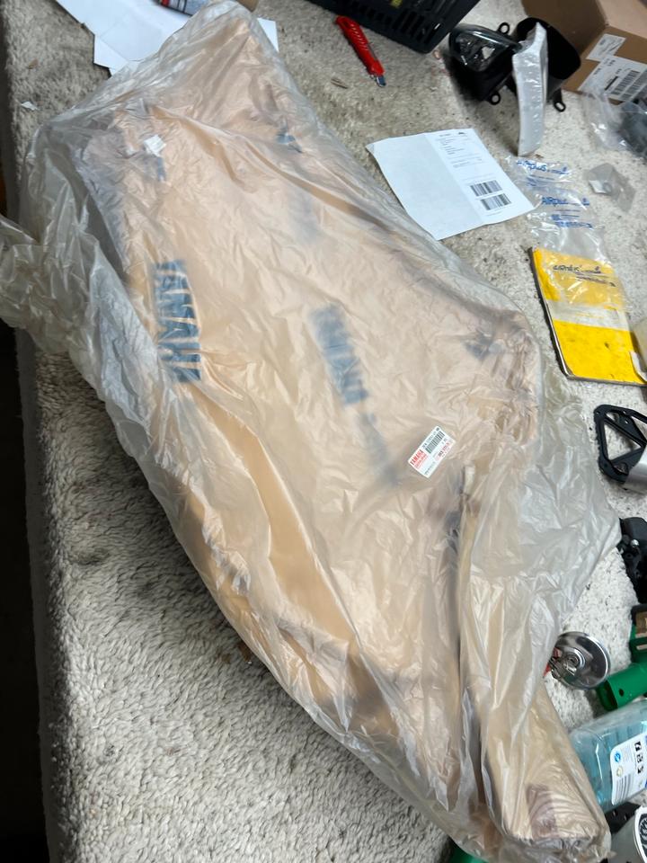 Yamaha fzr 600 Seitenverkleidung neu 3EN- Y283J-U1-MW