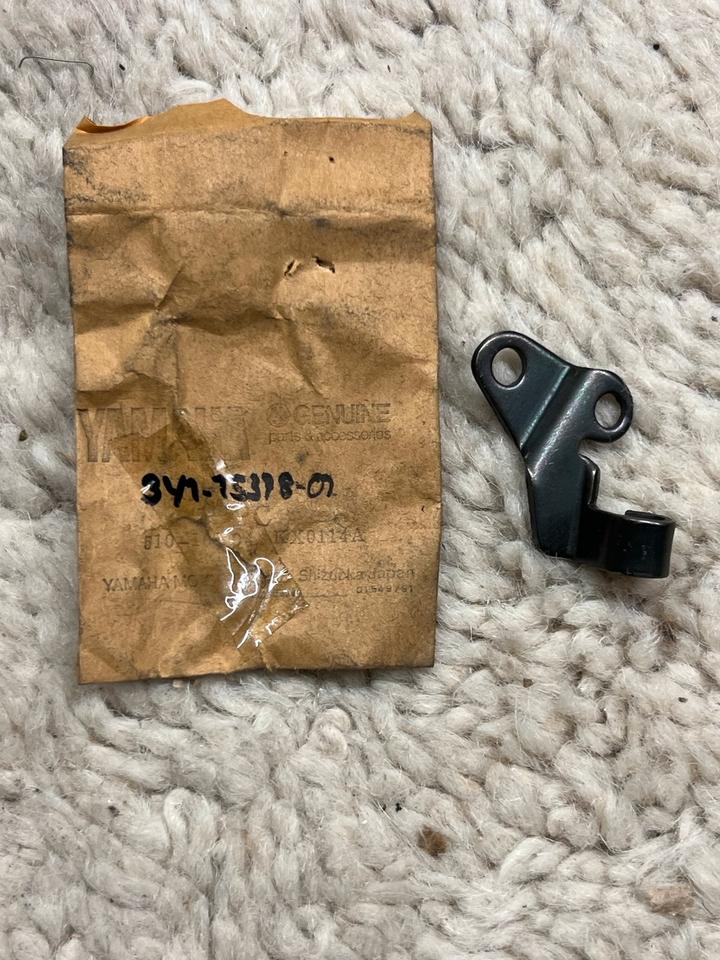 Yamaha XT 250 Halter Kupplungszug YAMAHA 3Y1-15378-01