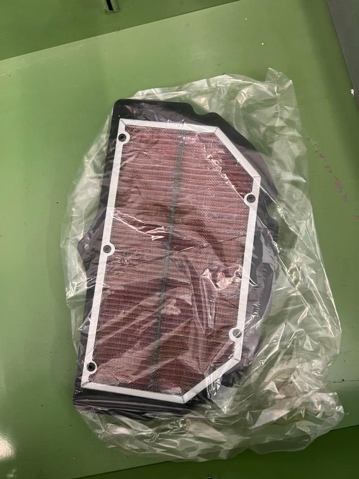 Suzuki GSXR 600 750 Luftfilter Orginal Suzuki 2000-2003 18€