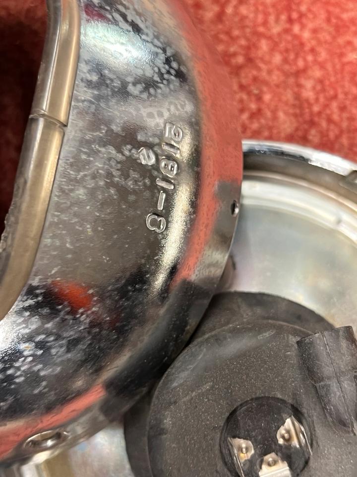 Suzuki GN 125 Scheinwerfer komplett Lampe 38€