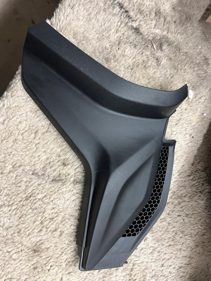 Piaggio MP3 630 1B008983 Verkleidung links