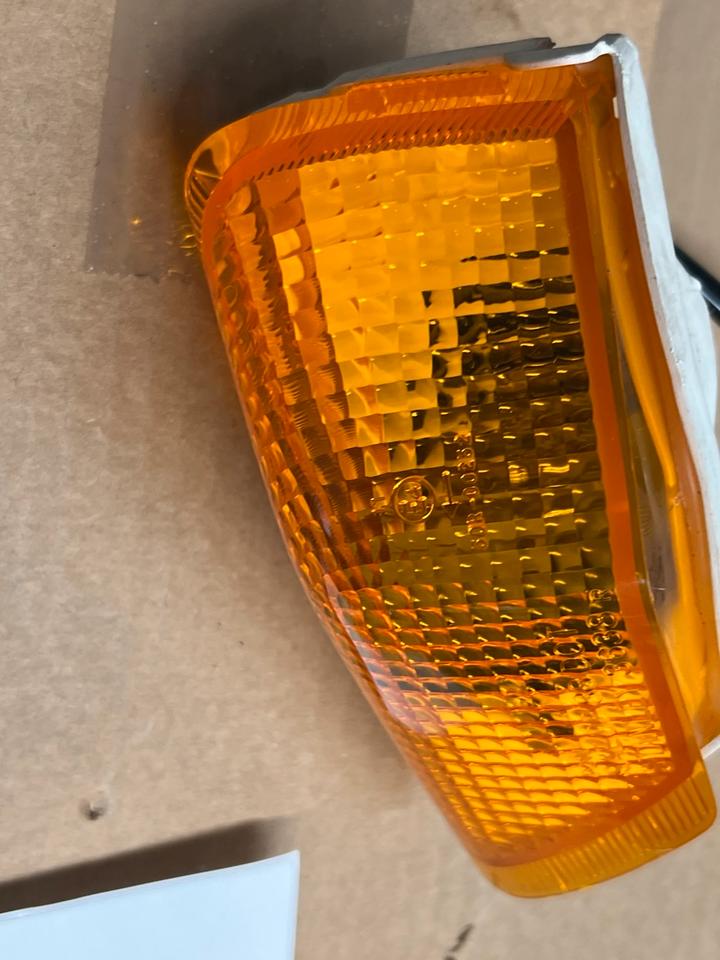 Kawasaki zzr 1100 Blinker hinten rechts neu 15€