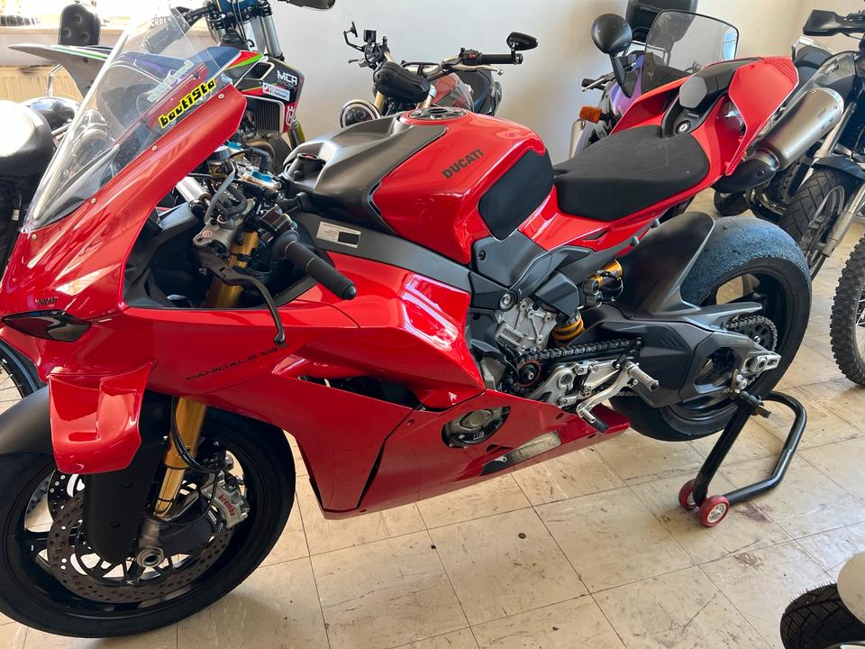 Ducati V4S Panigale barni bautista