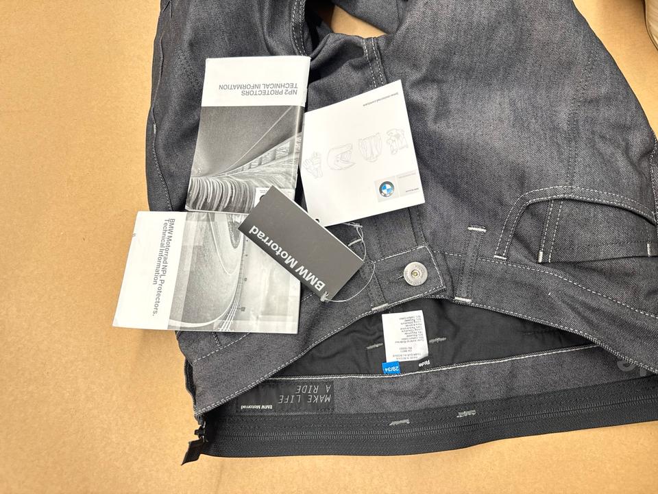 2x Dunkelgraue Herrenjeans neu mit Etikett 76 12 8 568 486