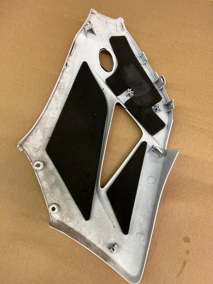Honda CBR 600 RR Verkleidung rechts 30€