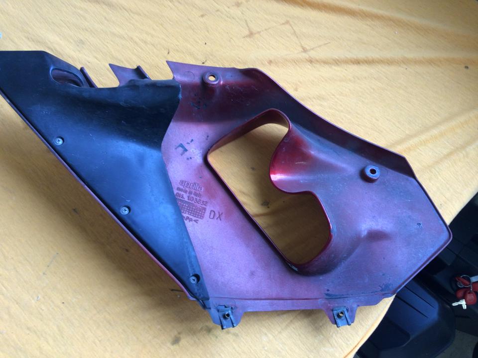 Aprilia Falco 1000 Verkleidung rechts vorne 66€