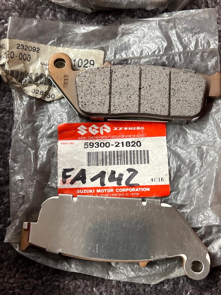 Suzuki RF 600 Bremsbeläge vorne 59300-21820