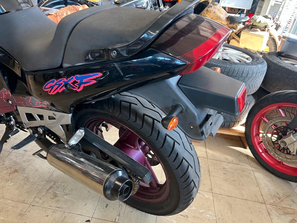Suzuki GSXF 600 H - Kennzeichen fähig