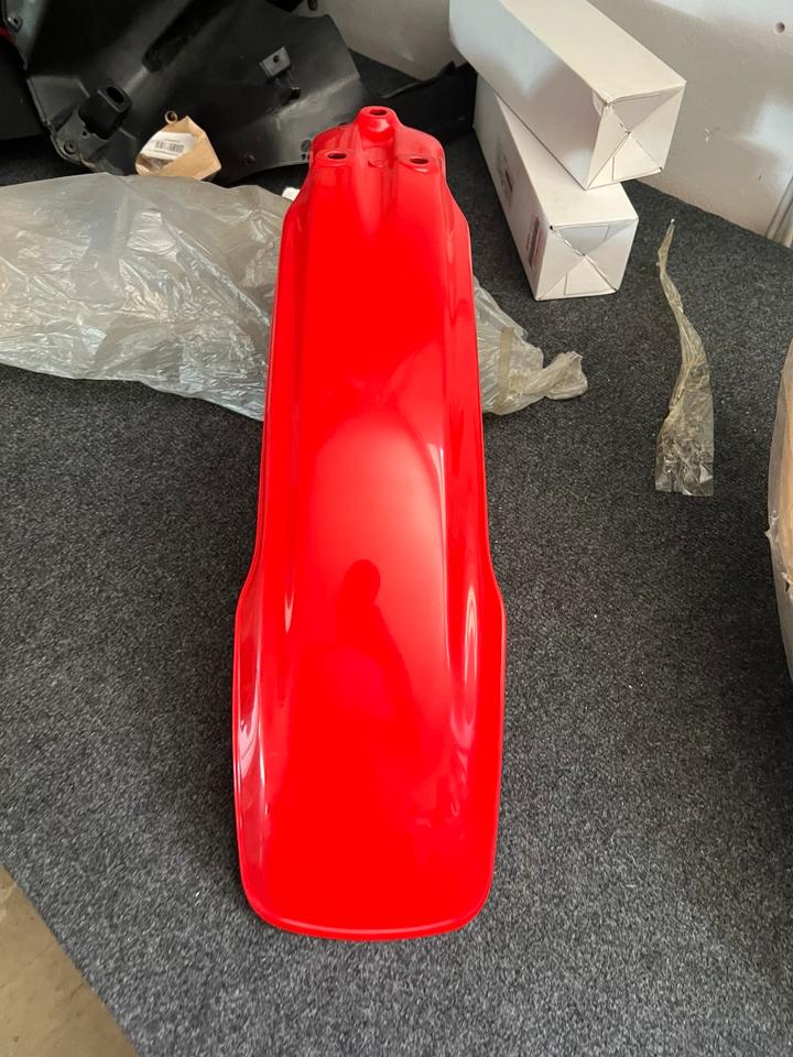 Honda XL 125 185 250 Kotflügel neu 61100-427-7000