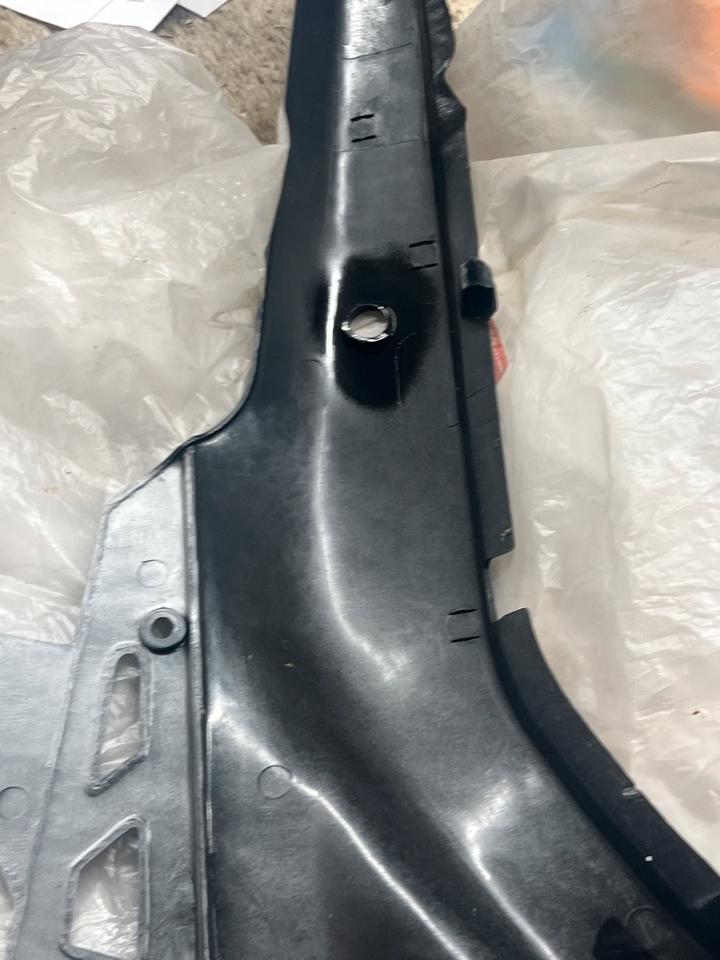 Suzuki gsxf 600 Verkleidung 47210-43070-3DC neu 70€