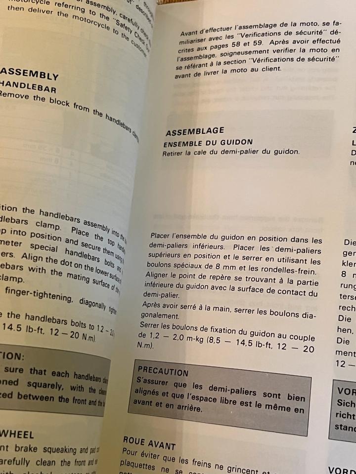 Suzuki GSX 750 Montage Anleitung Werkstatt Handbuch