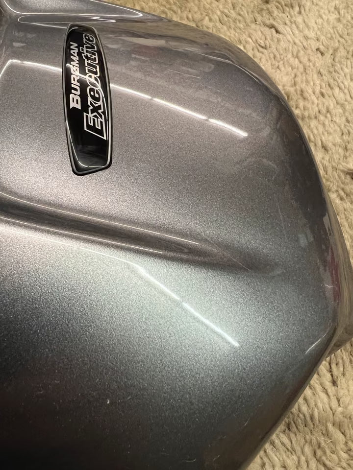 Hayon de Suzuki Burgman 650 Executive – neuf (46216-10G20)