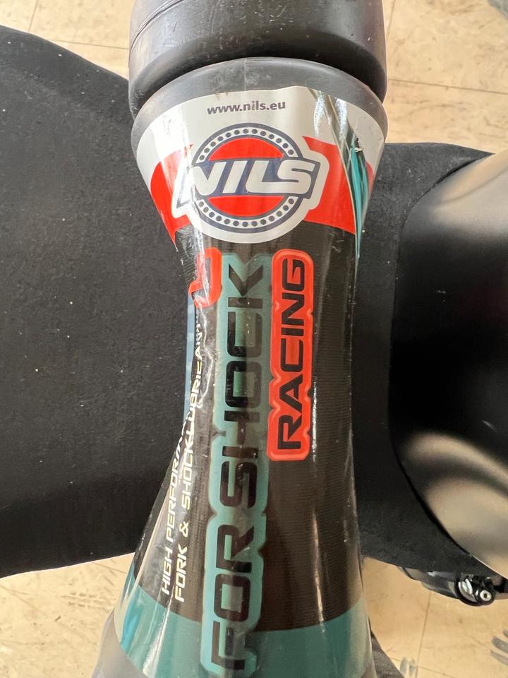 Gableöl Nils Racing Gabelöl 2,5 w 1 Liter 18€