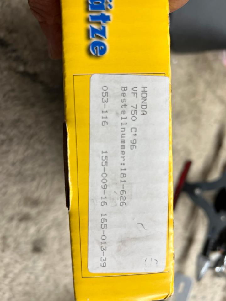 Honda VF750 C Kettensatz