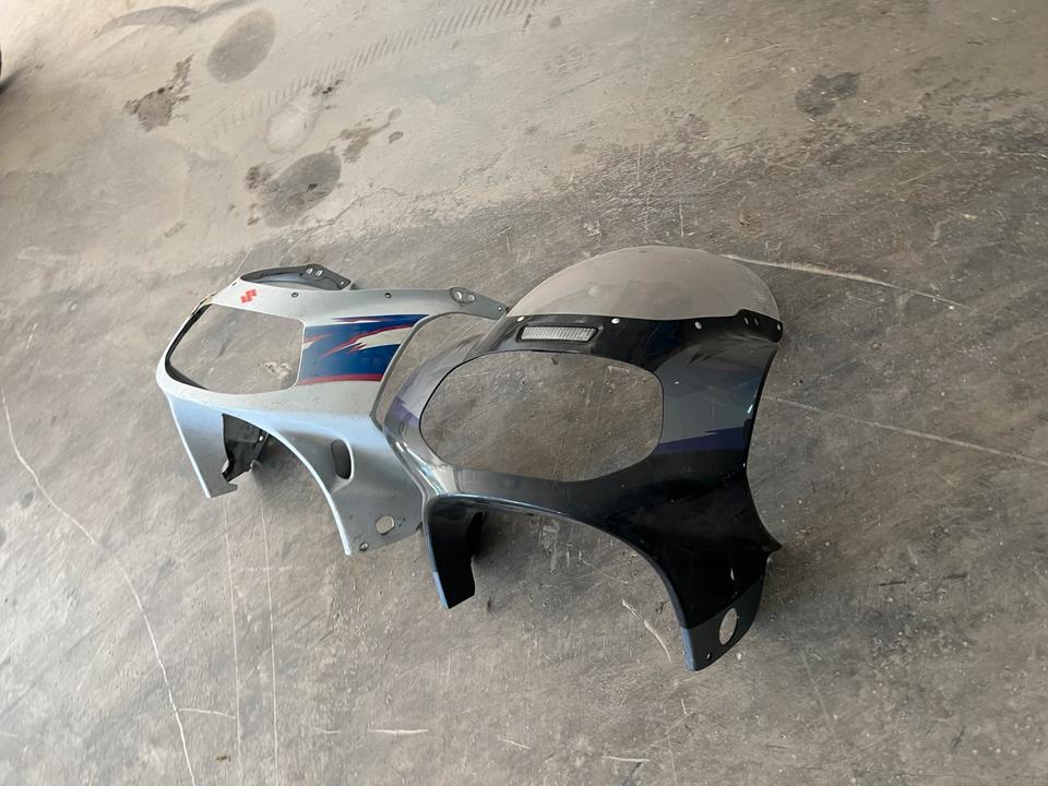 Suzuki GSXR 750 1100 Verkleidung Kanzel Oberteil je 20€