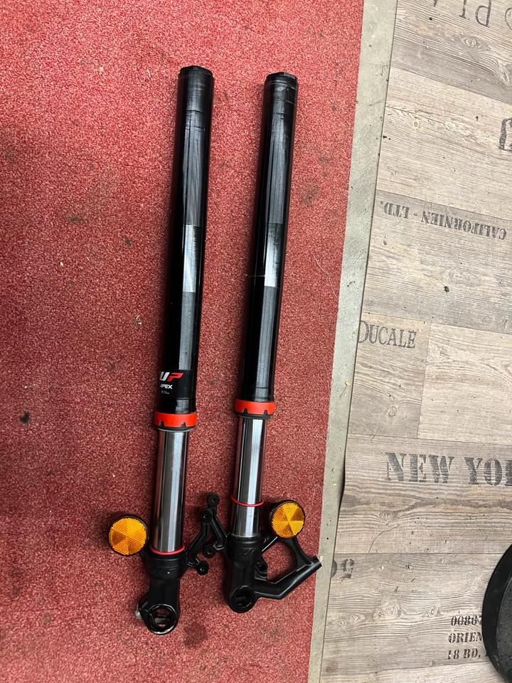 Ktm RC 125 Gabel Standrohr 160€ zusammen
