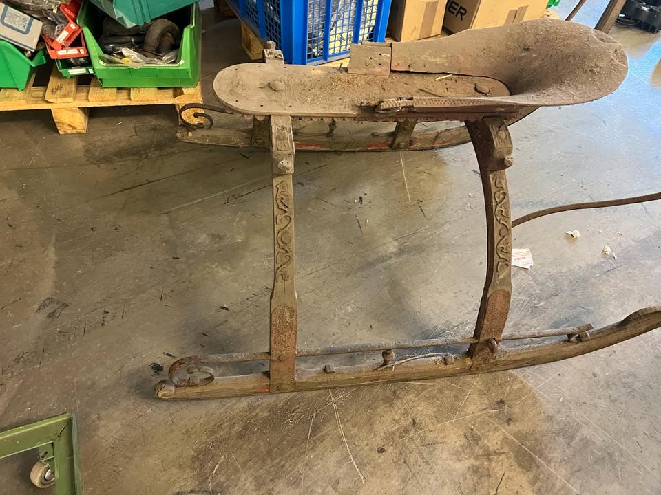 Holzschlitten alt antik 120€