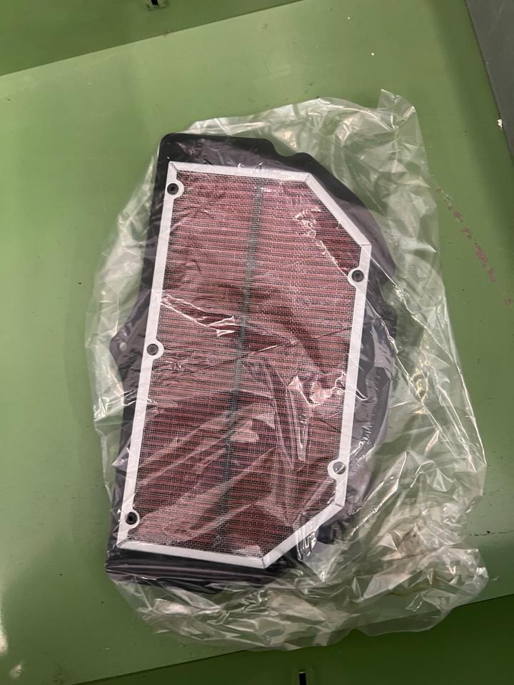 Suzuki GSXR 600 750 Luftfilter Orginal Suzuki 2000-2003 18€