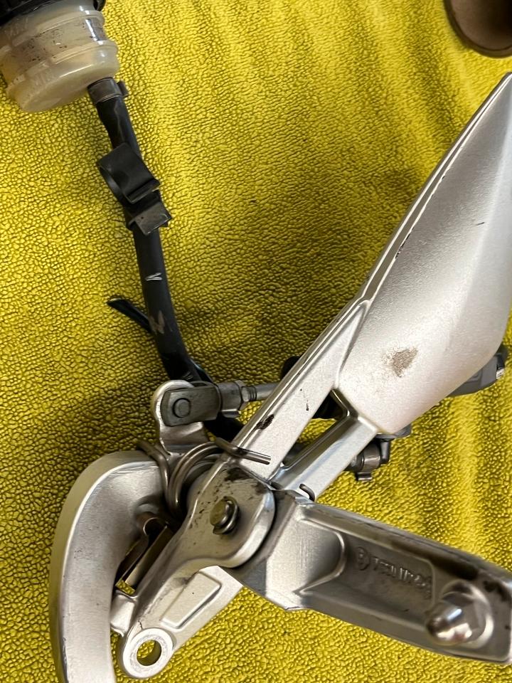 Bmw K 1200 S Fußrasten Anlage rechts Bremshebel 70€