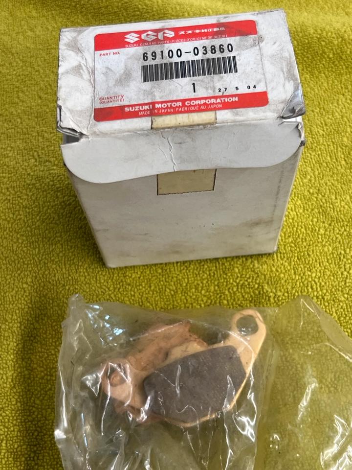 Suzuki LT500 Bremsbeläge 69100-03860 neu