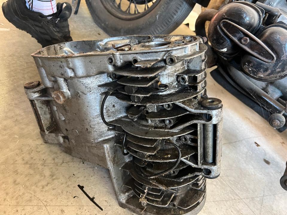 Suzuki GT 380 Motor 150€