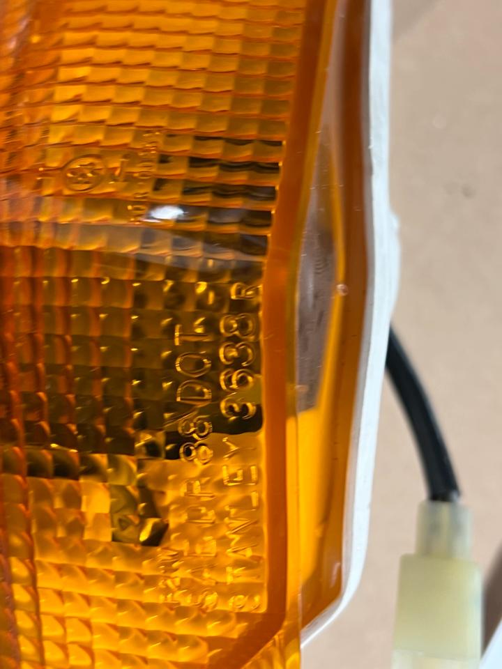 Kawasaki zzr 1100 Blinker hinten rechts neu 15€