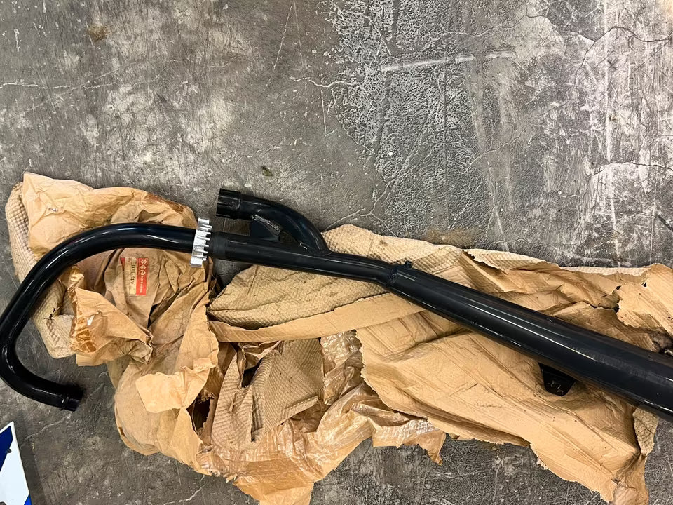 Pot d'échappement Suzuki GS 550 – neuf d'origine (14301-47370)
