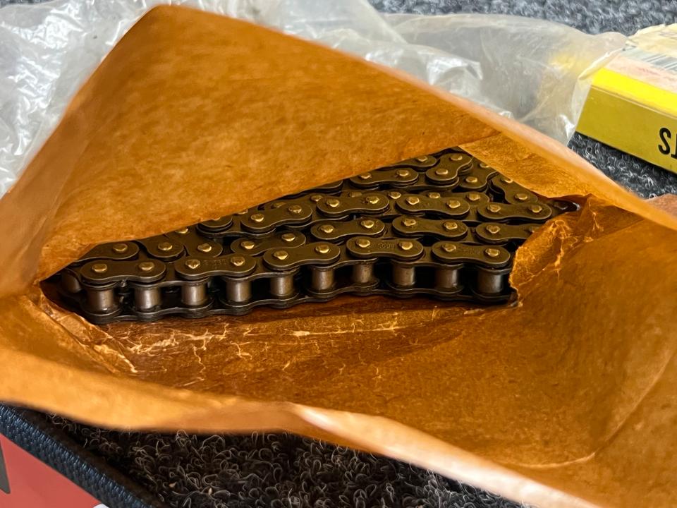Kawasaki Z 400 Kette neu 92057-1037