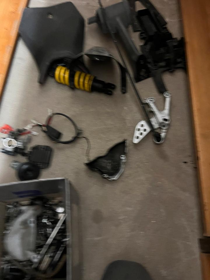 Yamaha yzf 125 teile schrauben alles 40€