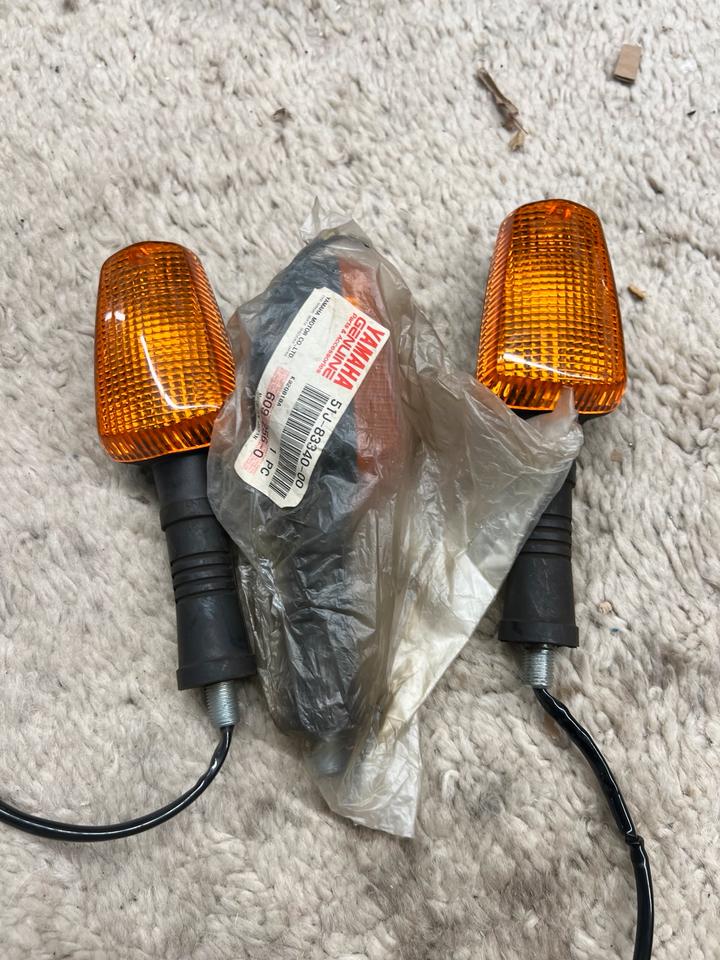 Yamaha xj 600 900 Blinker hinten 51J-83340-00 neu