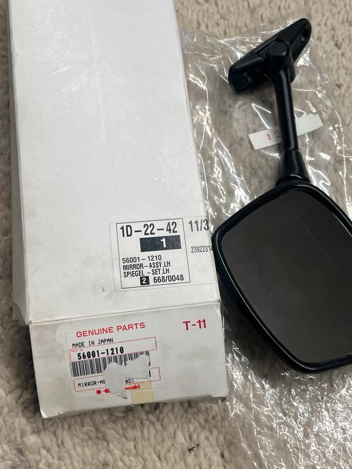 Kawasaki GPZ 500 Spiegel linke 56001-1210 neu Orginal 40€
