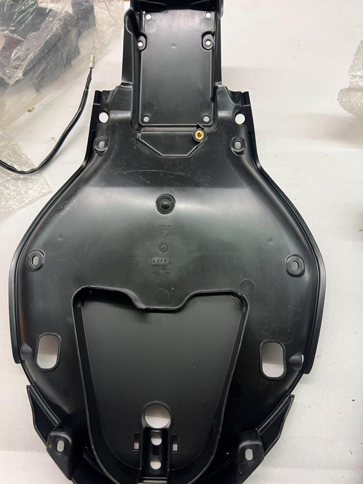 Adeckung mv agusta Batterie brutale 30€