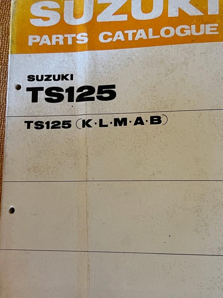 Suzuki TS125 Ersatzteilkatalog (K L M A B)