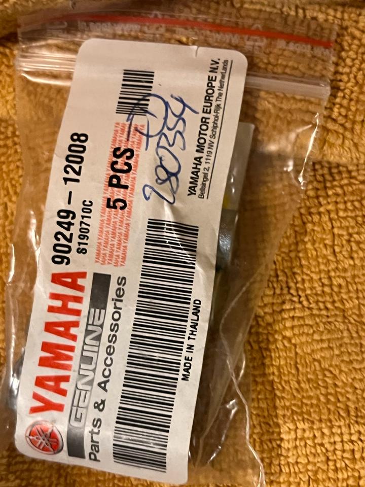 Yamaha DT 125 PW 50 PW 80 Bolzen Bremse 90249-12008