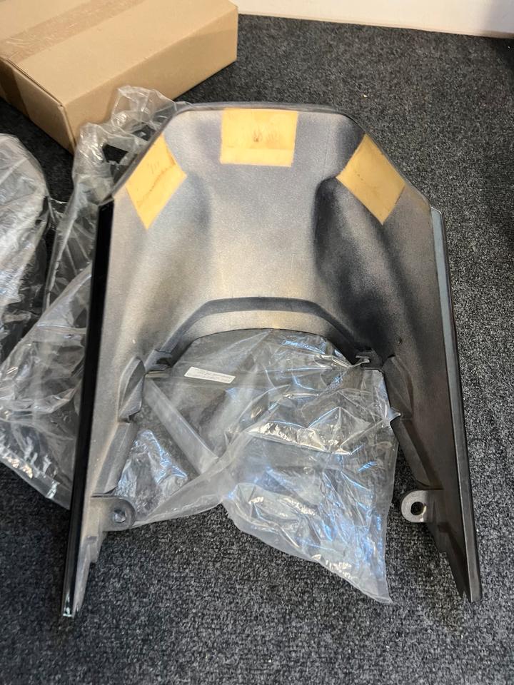 Yamaha XJ900 Verkleidung neu 31A-21651-00-P0