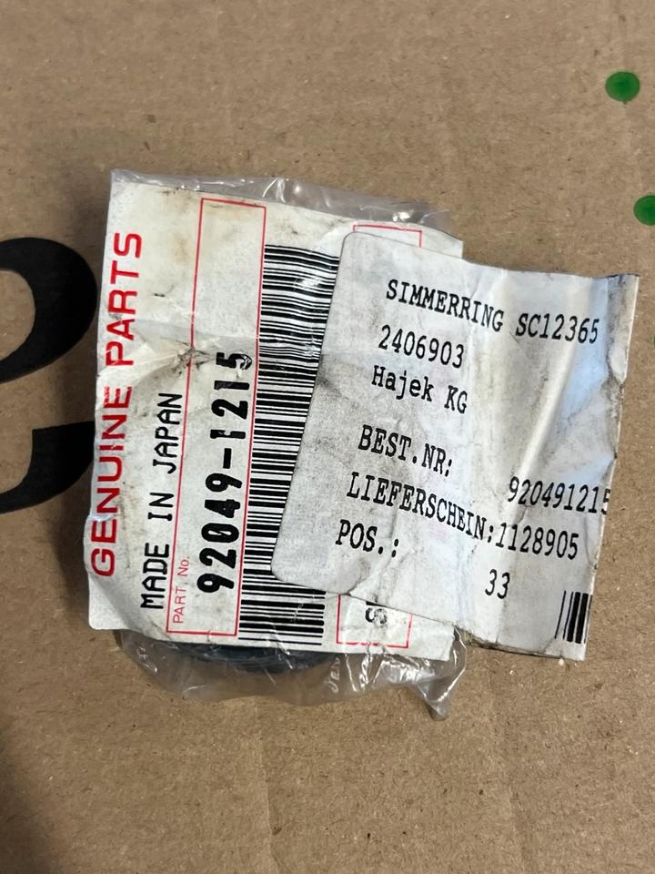Kawasaki KLE 500 ER 5 simmerring Wasserpumpe 92049-1215